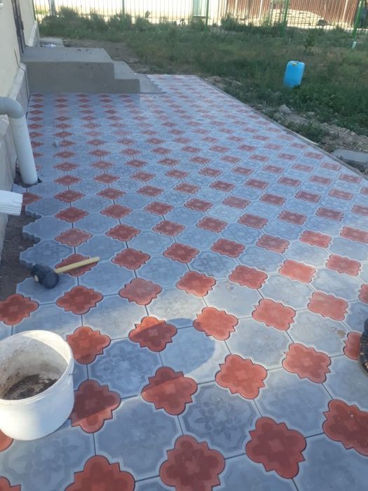 Брусчатка Сарыагаш-Абай