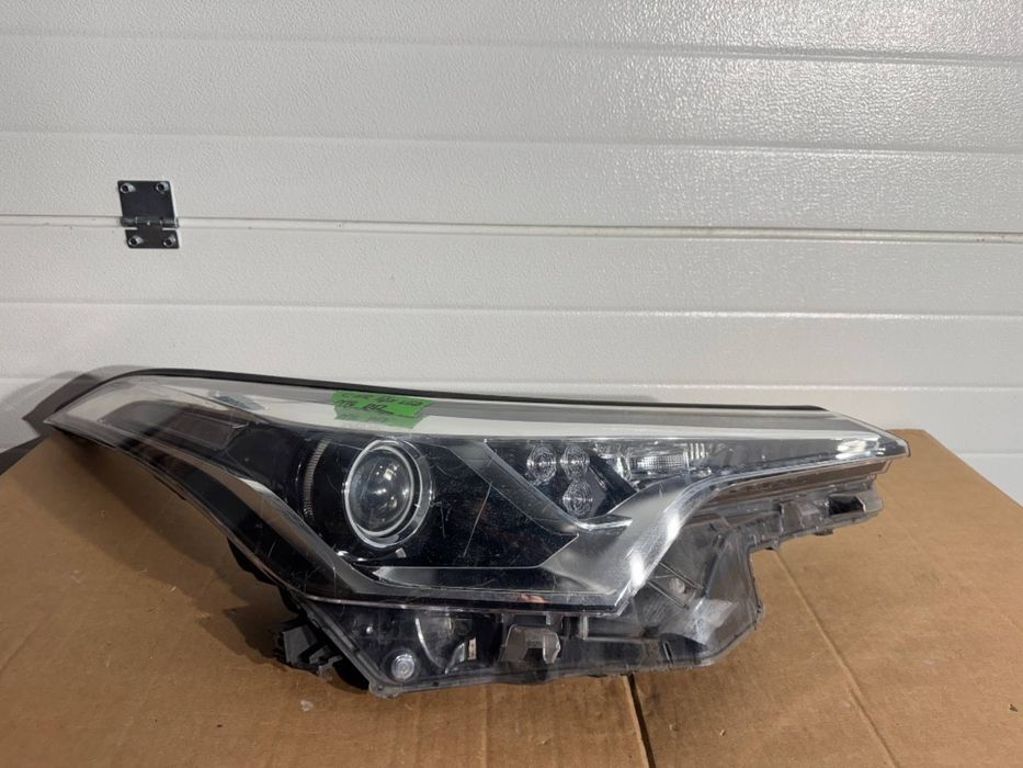 Far dreapta Toyota CHR C-HR NONFACELIFT Bixenon LED