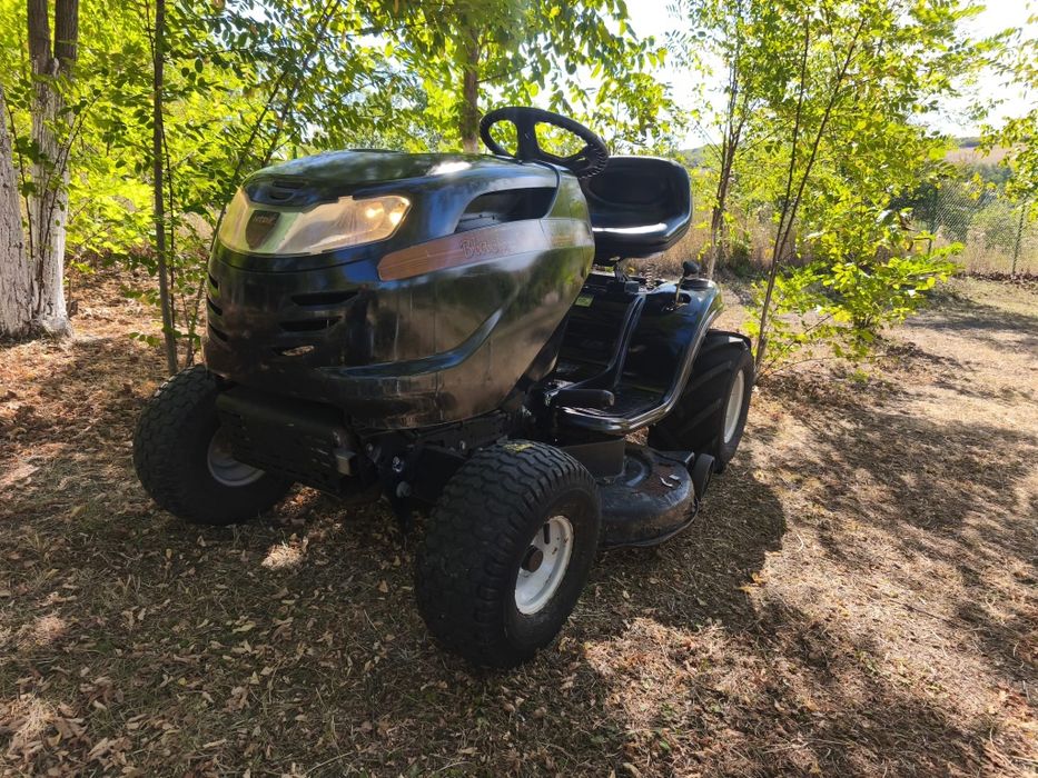 Vând tractoraș tuns gazon MTD Black Edition