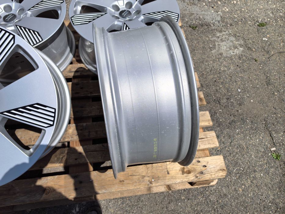 19 цола 5 х 112 мм Ауди E Трон - 8,5 Инча / ЕТ 36