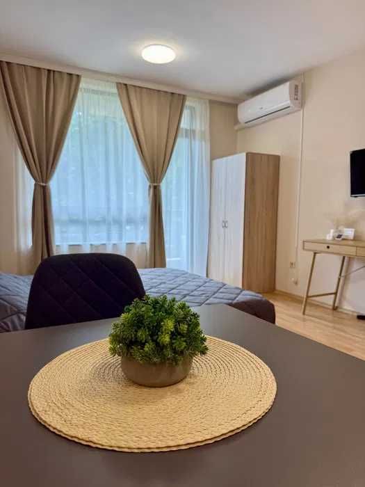 Едностаен апартамент под наем в кв. Чайка – 320 €
