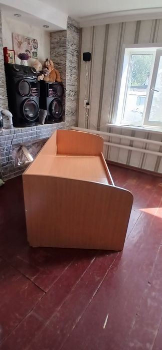 Продам кровать детскую.