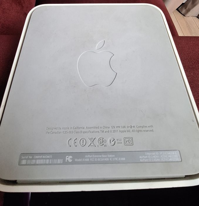 Wi-Fi роутер Apple AirPort Extreme
