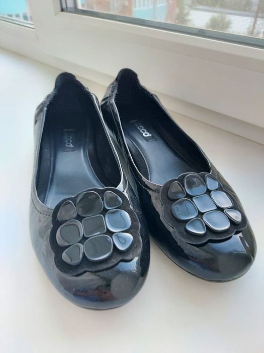 Продам балетки размер 40, бренда ecco