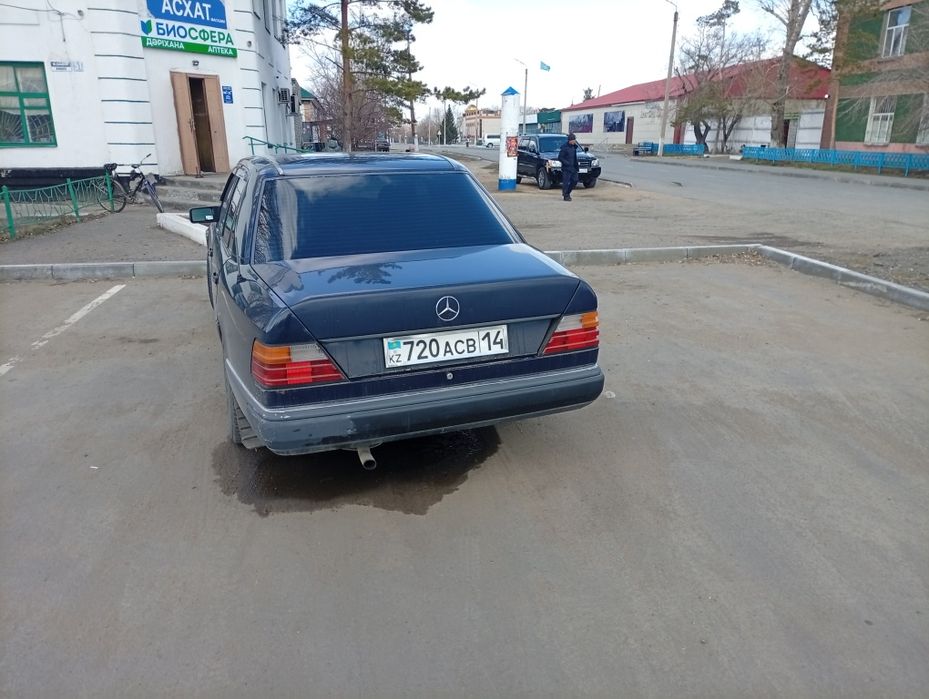 Мерседес 1987 год выпуска