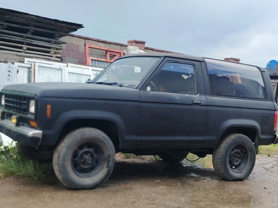 Продам Ford Bronco 2