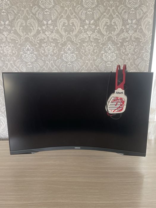 Monitor Samsung Odyssey 32