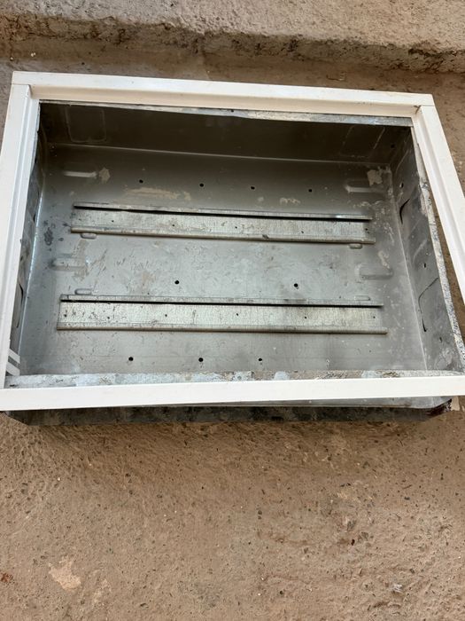 Distribuitor colector HIDRA 8 circuite + casetă metalică