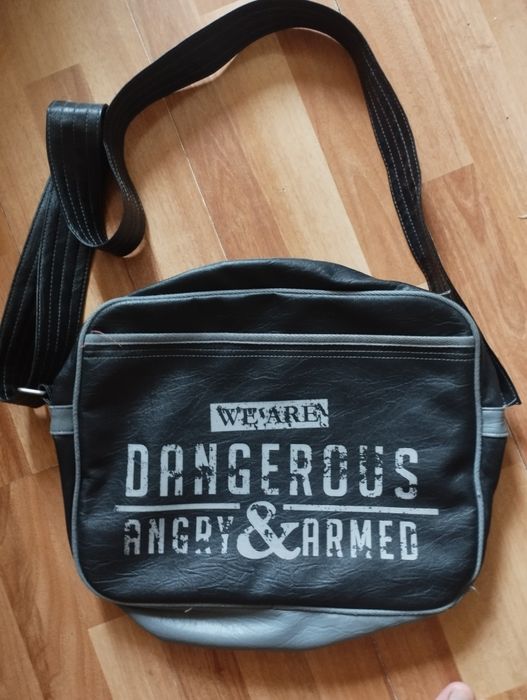 Чанта за лаптоп - 15 инча + Чанта през едно рамо