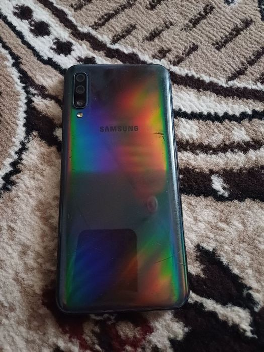 Samsung Galaxy A50 zudlik bilan sotilad Samsung Galaxy A50 sotiladi (k
