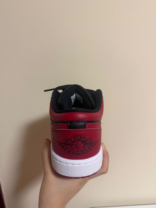 Nike jordan 1 low