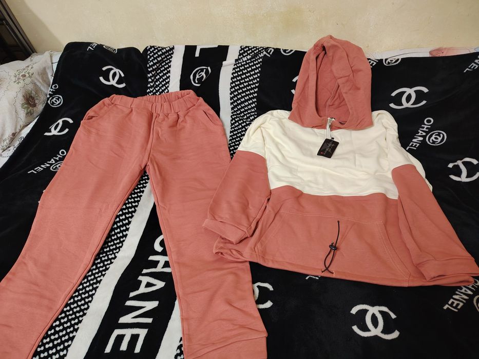 Женский тёплый спортивный костюм