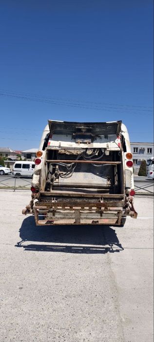 DongFeng Garbage Truck