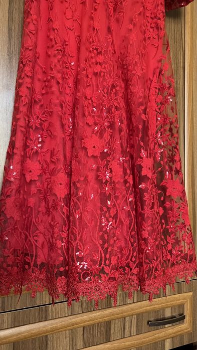 Чиройли куйлак хамма жойда кийса буладиган