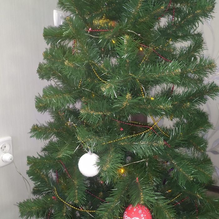 Продам новогоднюю ёлку