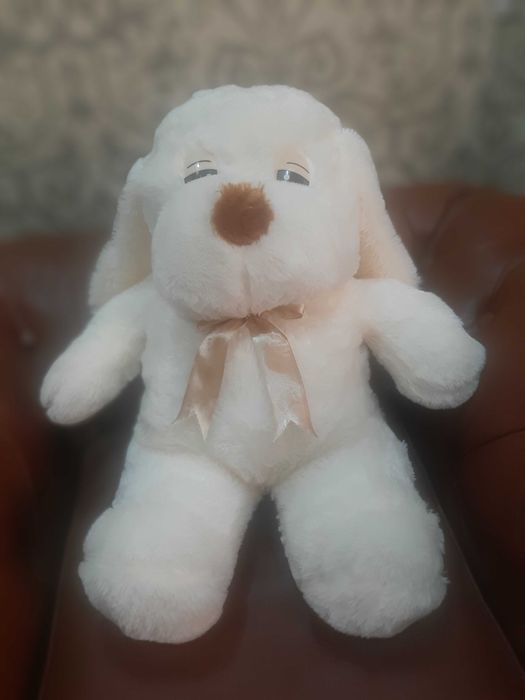 ПРОДАЕТСЯ мягкая игрушка – симпатичная собачка:)