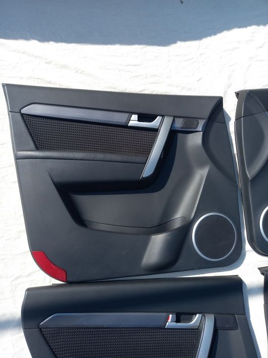 Продам обшивки от Каптива 4 поколение