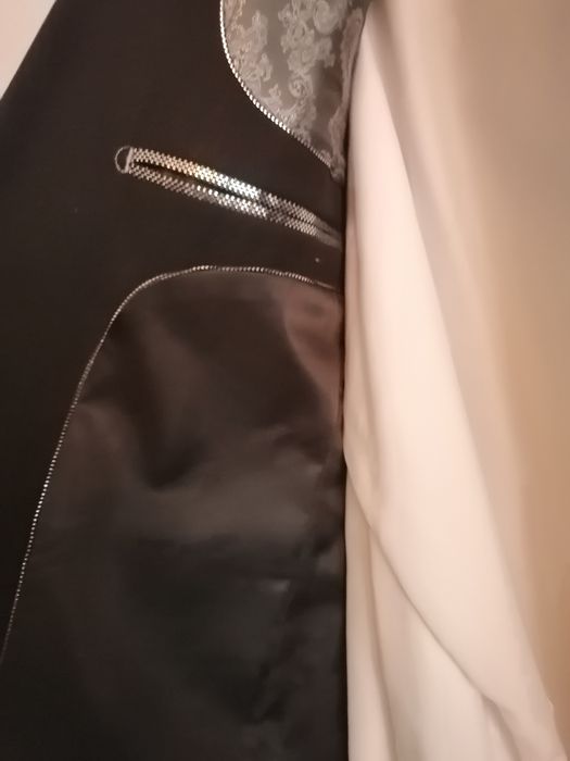 Отличный Костюм. 48 размер.