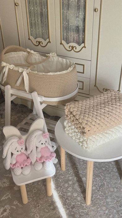 Вязаные люльки, пледы, корзины и игрушки на заказ и в наличии