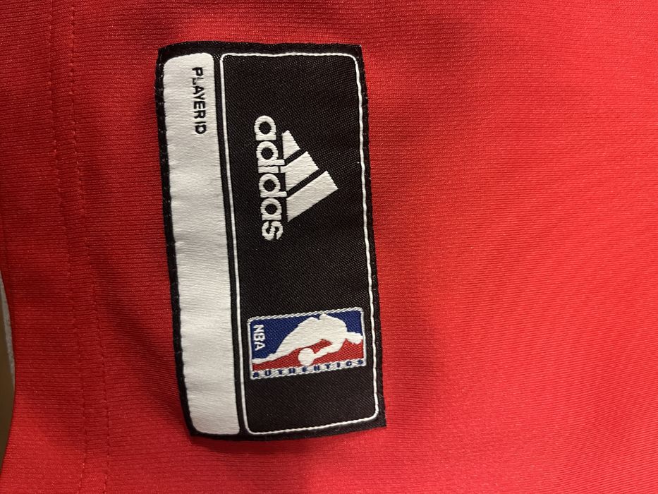 Потник на Derrick Rose - оригинален адидас