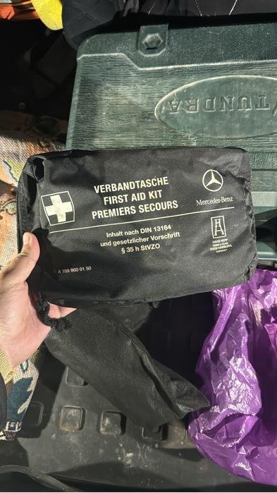 Аптечка на mercedes benz w204