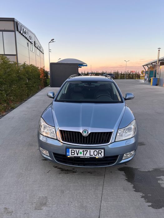 SKODA Octavia 2010 — imagine 10
