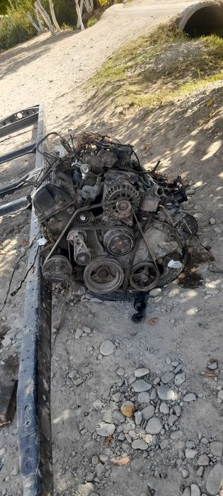 Двигатель V8  4.6L AT от Lincoln town car