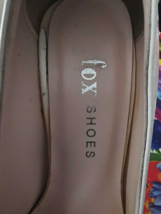 Нови запазени обувки