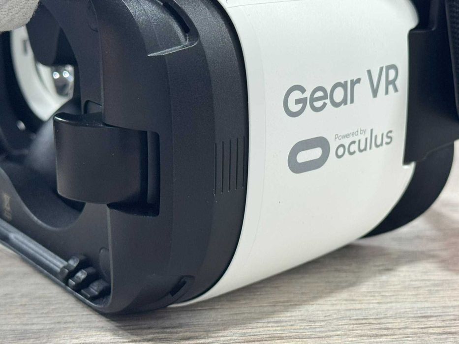 Samsung Gear VR by Oculus