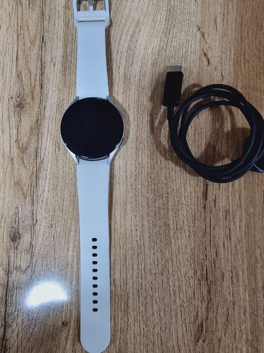 Смарт часы в отличном состоянии