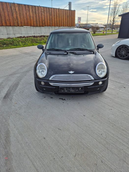Mini Cooper One R50