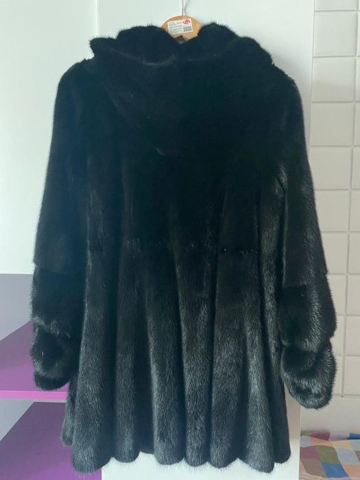 Продам норковую шубу