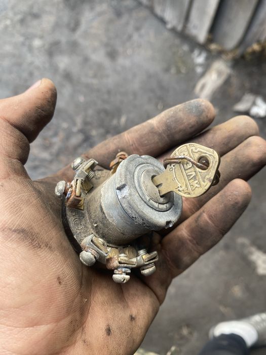 Продам Урал под разбор