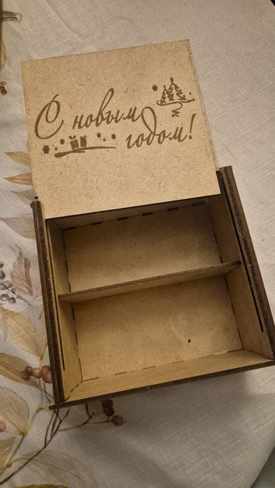 Подарочная коробка из дерева, шкатулка