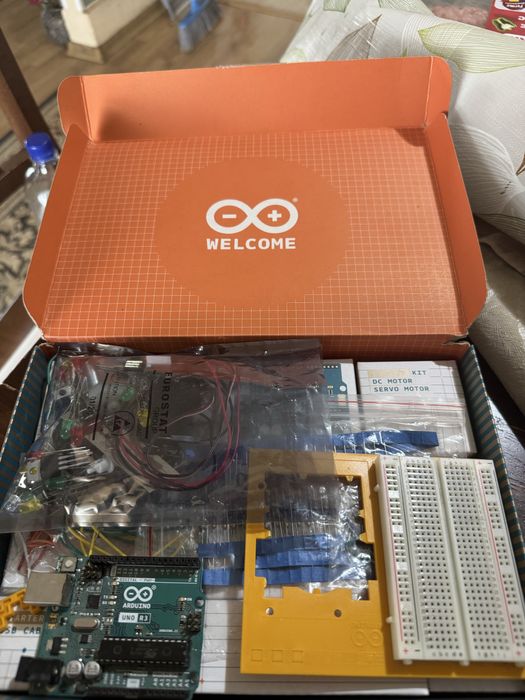 Starter kit oficial Arduino Uno R3
