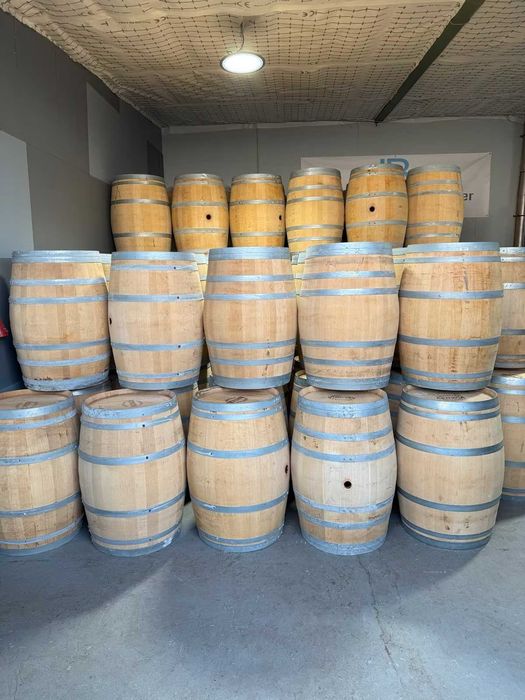 Дубовая винная бочка