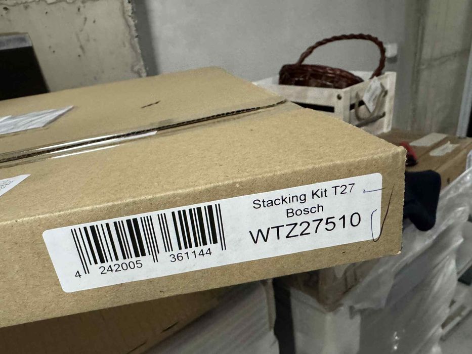 Свързващ кит BOSCH WTZ27510 (вертикално за пералня и сушилня)