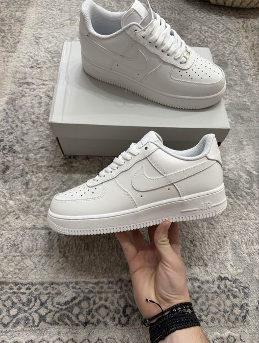 Vand adidasi nike airforce 1 (cei mai ieftini din romania)