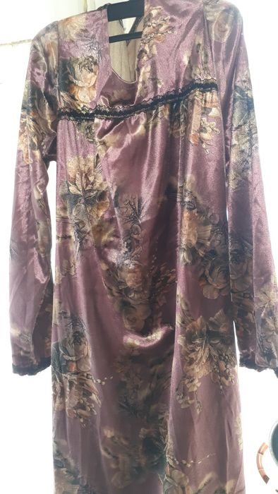 Женские платье продается