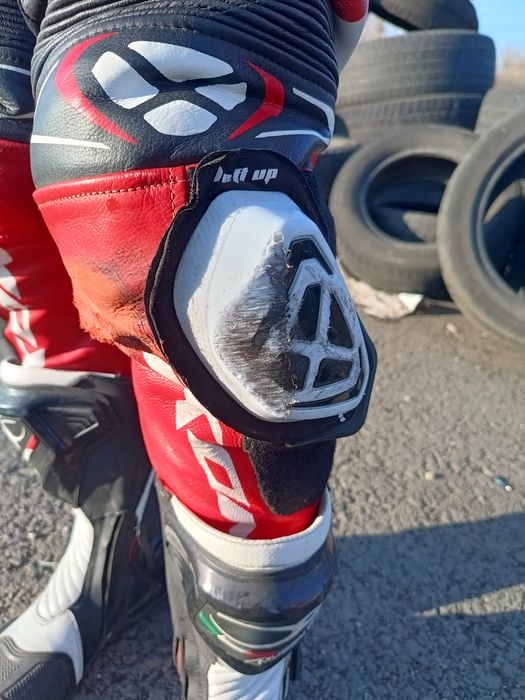 combinezon moto ixon vortex 2.   48/S