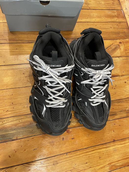 Balenciaga track