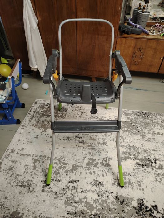 Стульчик детский  Chicco