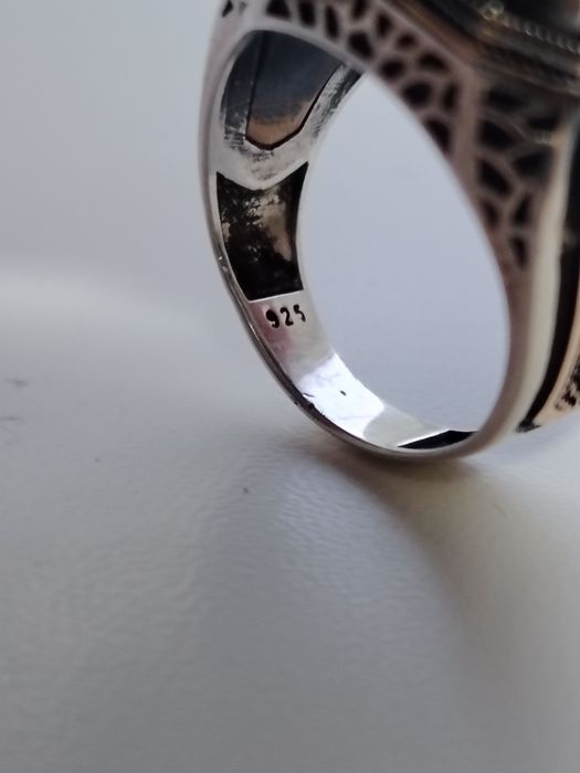 Продам перстень серебро