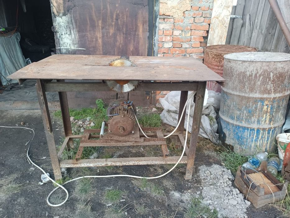 Продам циркулярную пилу