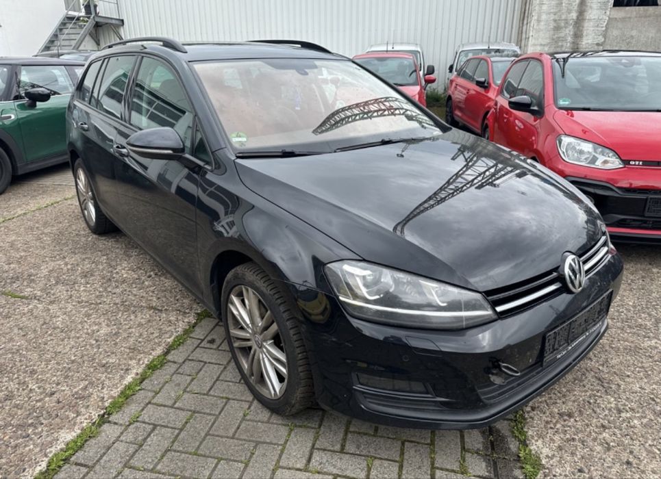 Dezmembrez Volkswagen Golf 7 // 1.6TDI 110cai // CRKB // EURO 6 // Automat // Negru LC9X