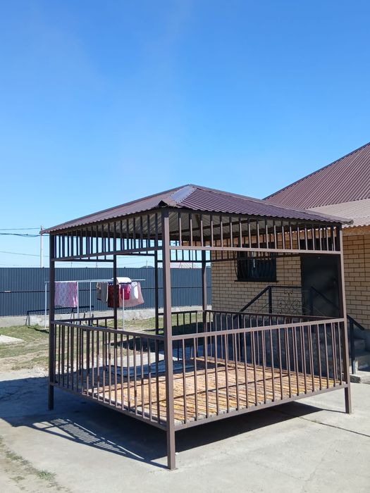 Тапчан          .