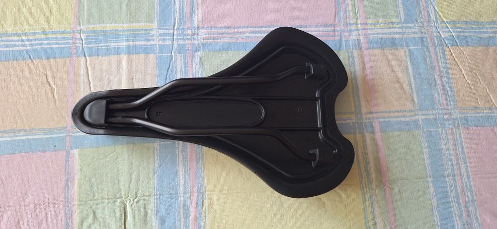 Огледало, светлоотразители, седалки и ръкохватки за велосипед