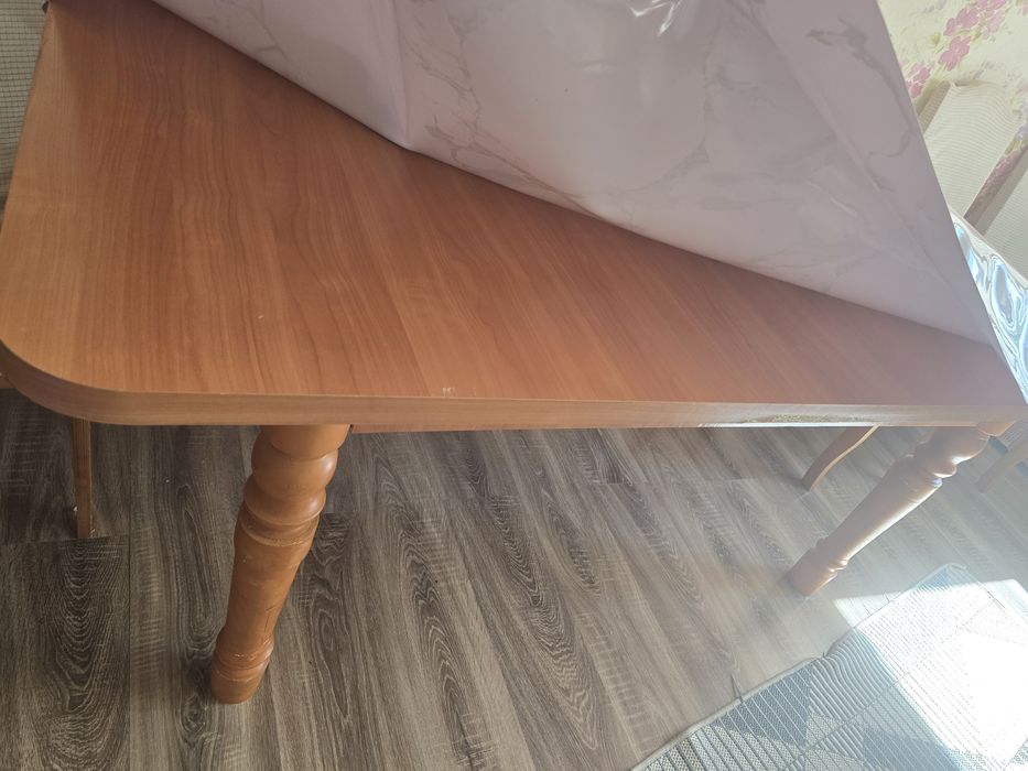 Кухонный Стол  для дома