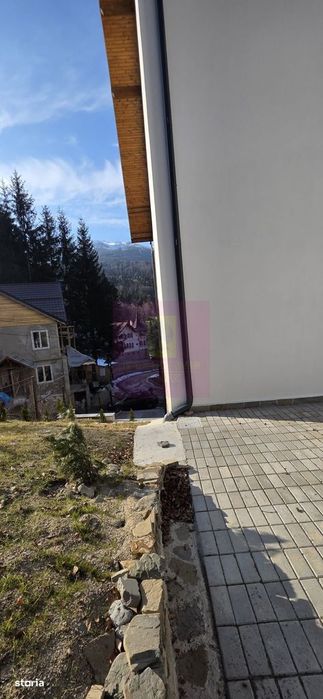 Apartament 3 camere de vânzare la Sinaia