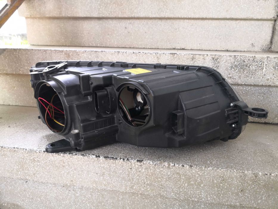 Фар Skoda Octavia ляв/Фар Шкода Октавиа Оригинален